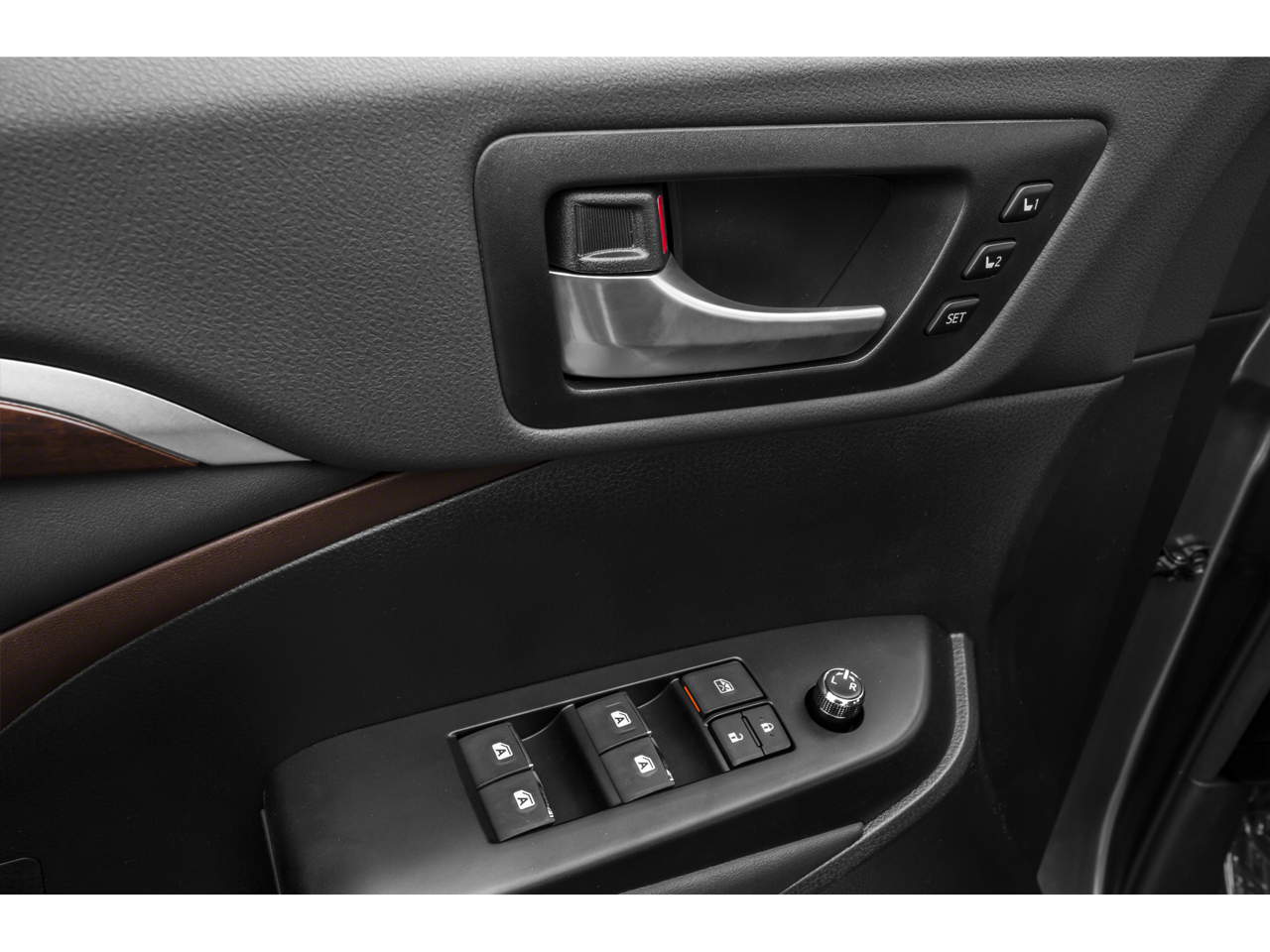 2015 Toyota Highlander LE