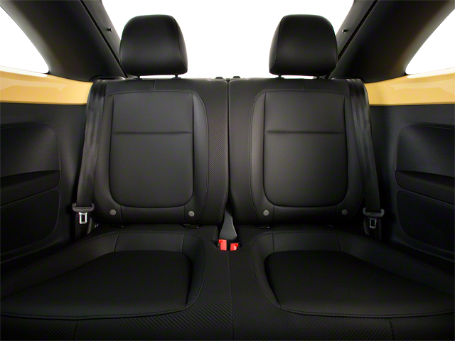 2012 Volkswagen Beetle 2dr Cpe DSG 2.0T Turbo PZEV