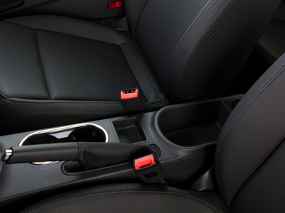 2012 Volkswagen Beetle 2dr Cpe DSG 2.0T Turbo PZEV