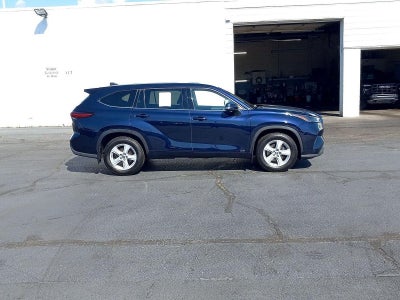 2022 Toyota Highlander Hybrid LE