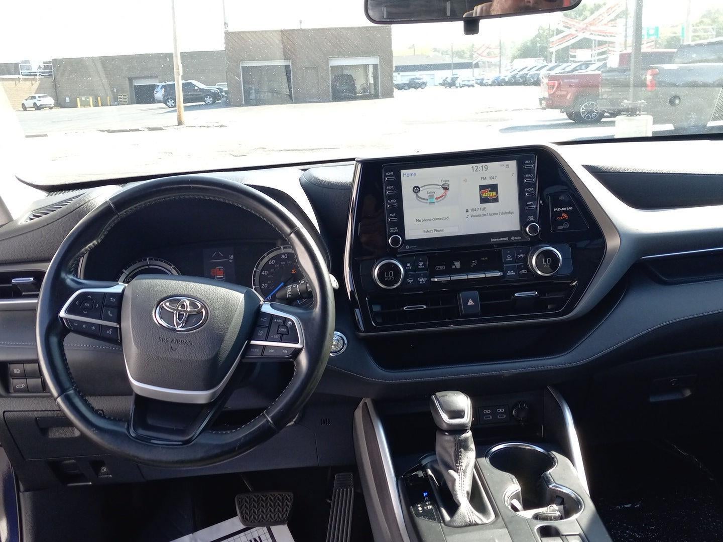 2022 Toyota Highlander Hybrid LE