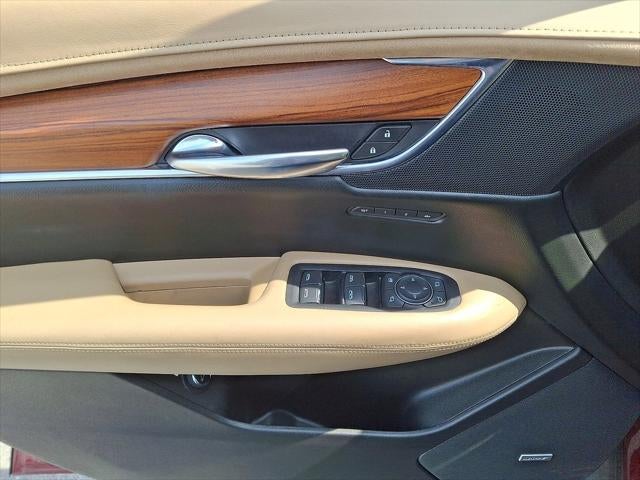 2017 Cadillac XT5 Platinum AWD