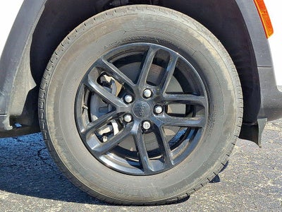 2023 Jeep Grand Cherokee L Laredo 4x4