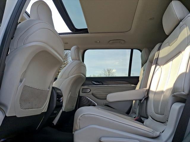 2022 Jeep Grand Cherokee L Overland 4x4