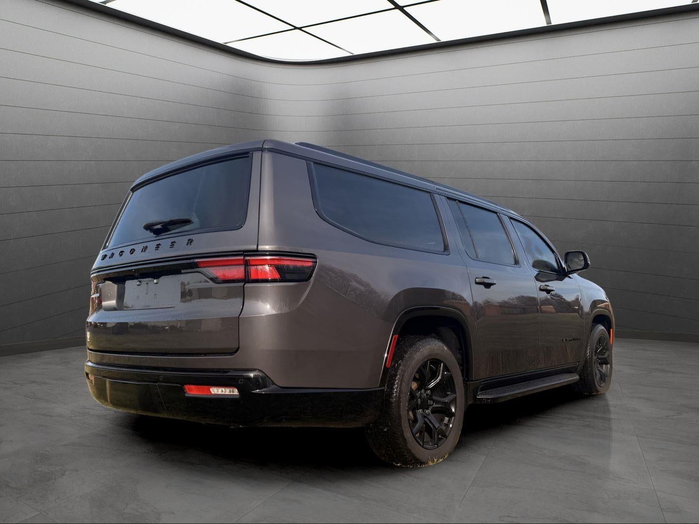 2024 Jeep Wagoneer L Series II Carbide