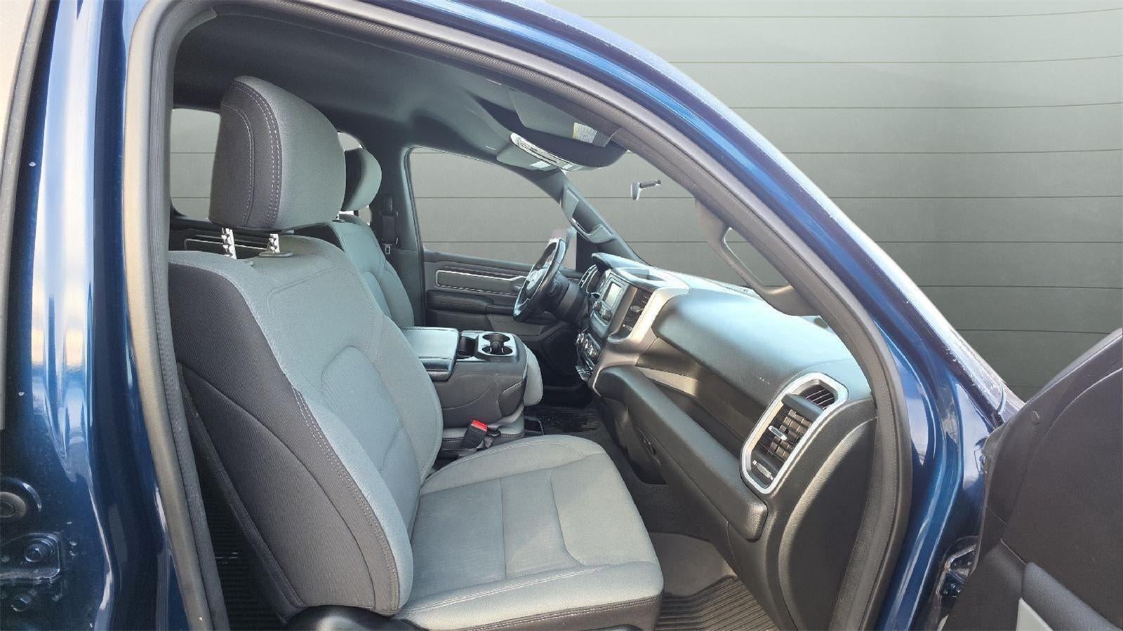 2022 RAM 1500 Big Horn Crew Cab 4x4 5'7' Box