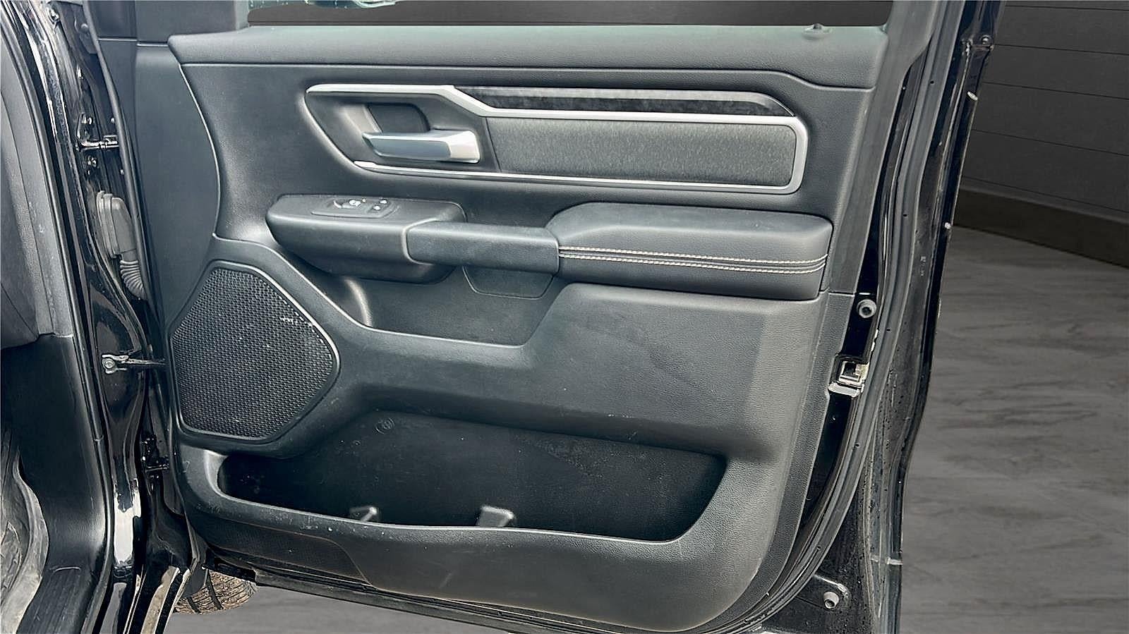 2022 RAM 1500 Big Horn Quad Cab 4x4 6'4' Box