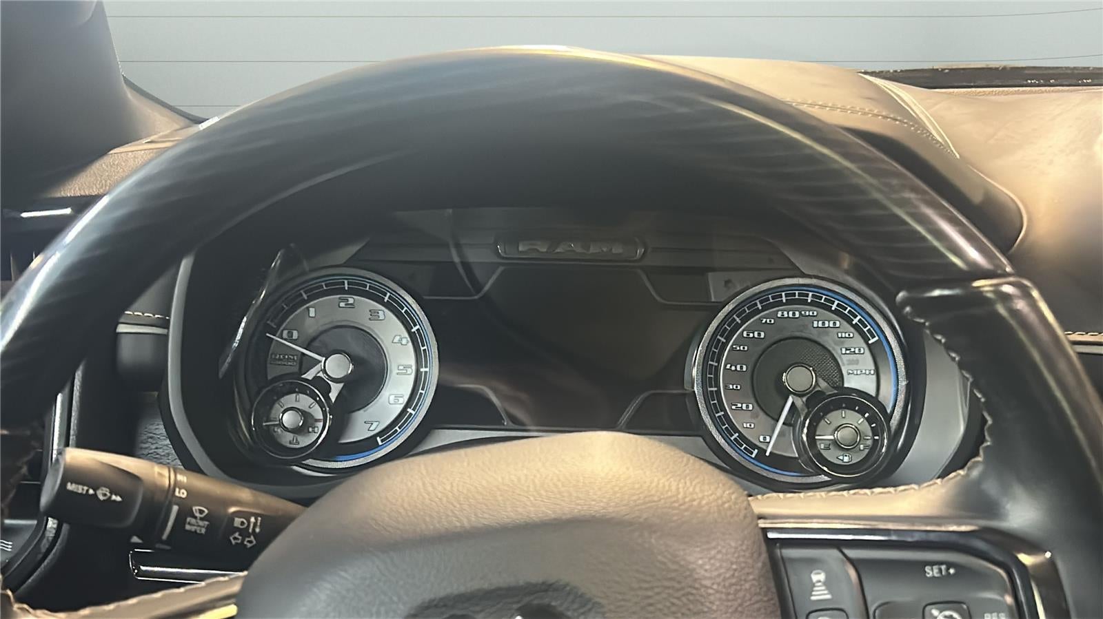 2022 RAM 1500 Limited Crew Cab 4x4 5'7' Box