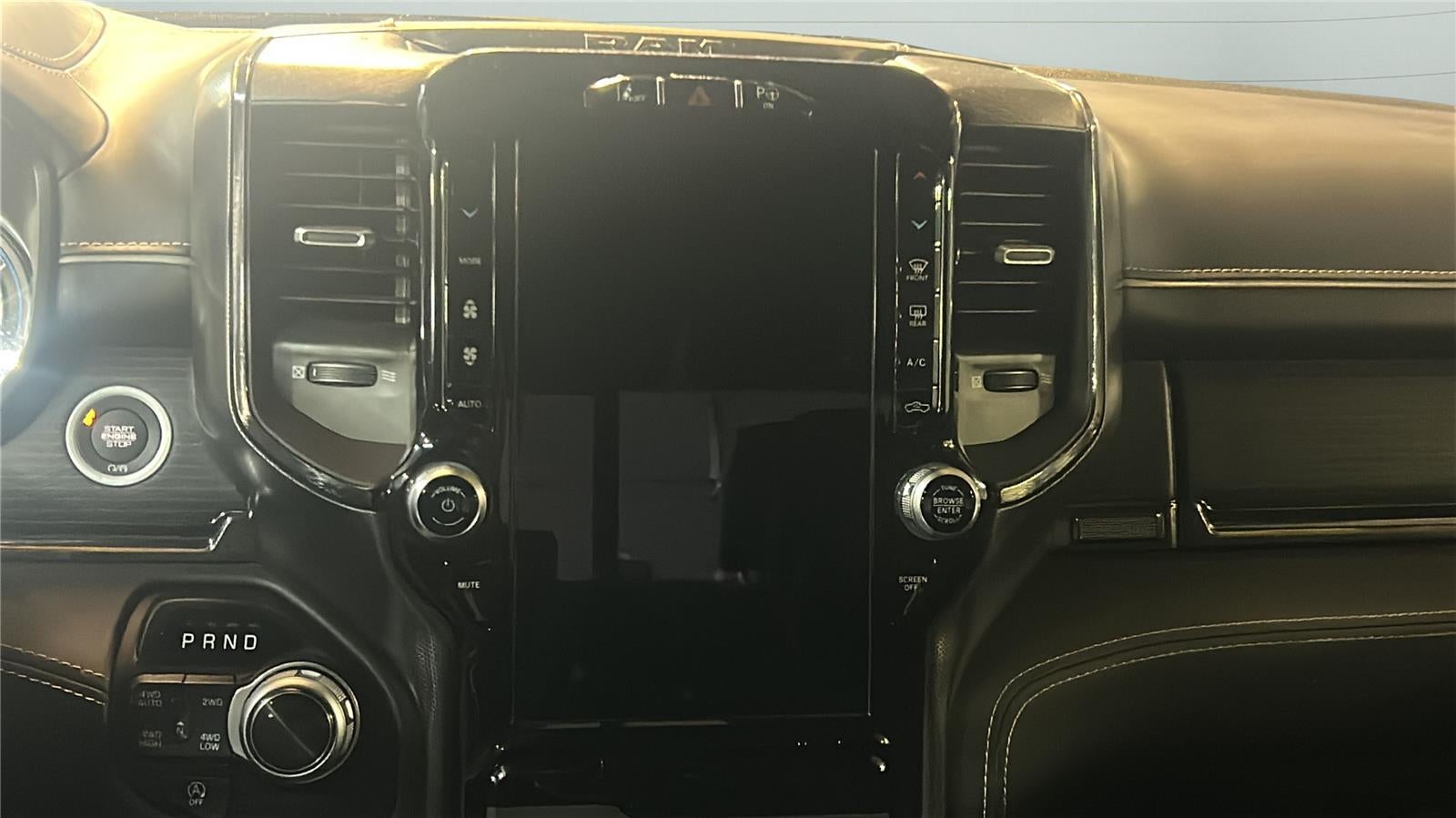 2022 RAM 1500 Limited Crew Cab 4x4 5'7' Box