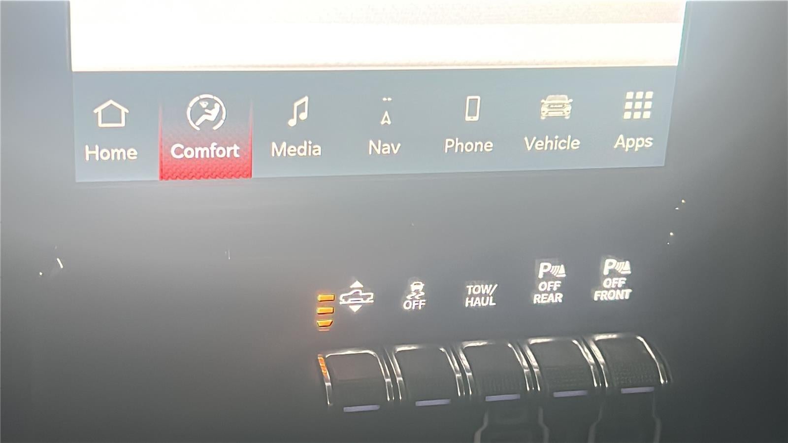 2022 RAM 1500 Limited Crew Cab 4x4 5'7' Box