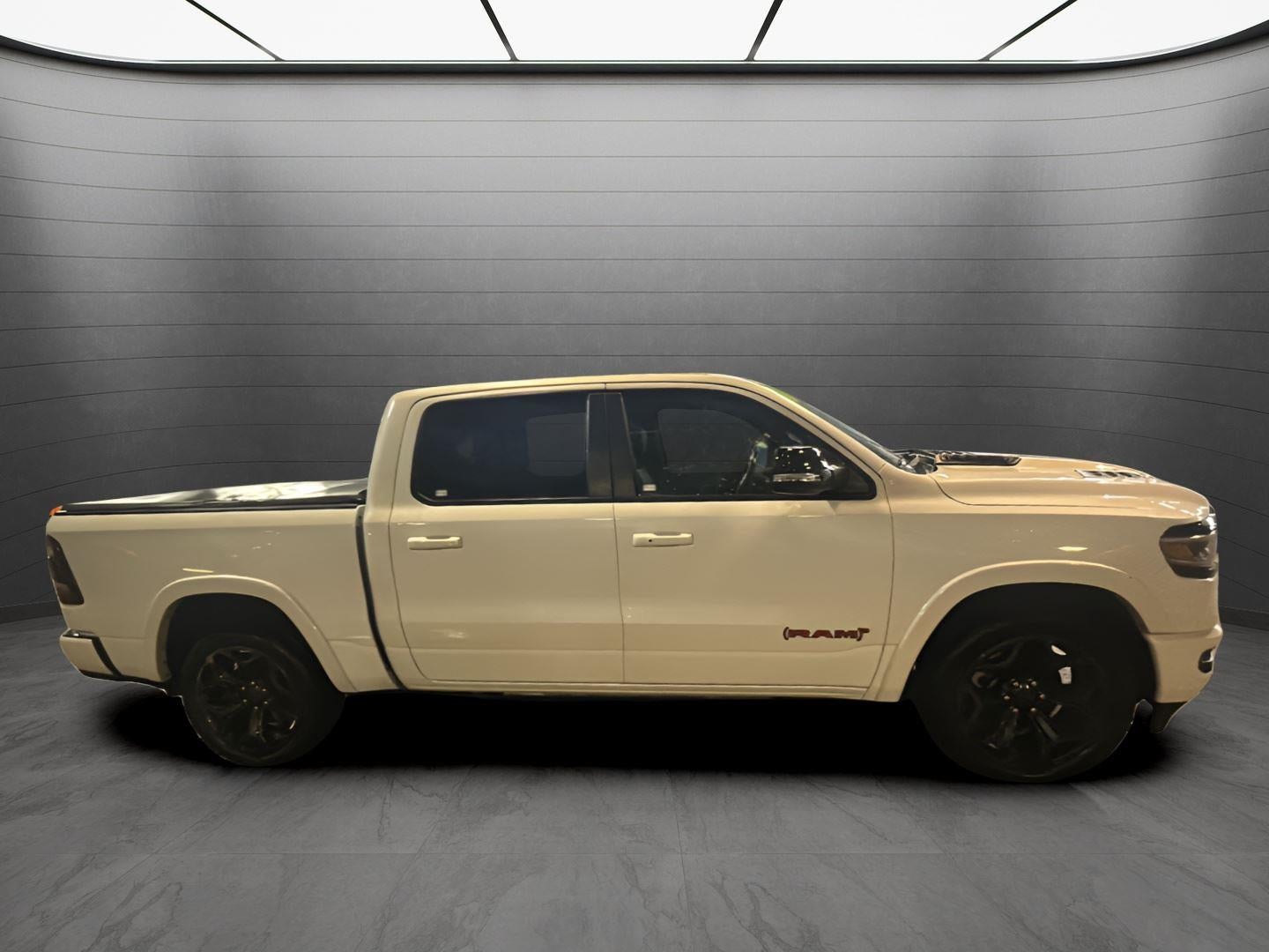 2022 RAM 1500 Limited Crew Cab 4x4 5'7' Box