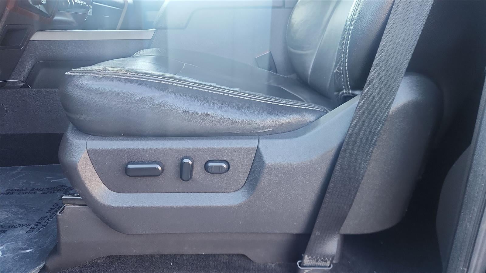 2012 Ford Super Duty F-350 SRW Lariat