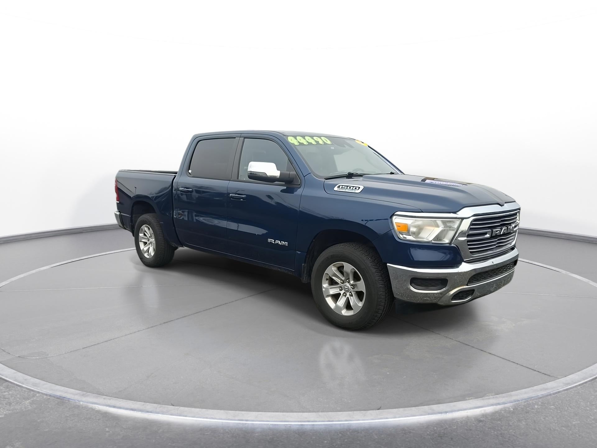 2024 RAM 1500 Laramie Crew Cab 4x2 57' Box