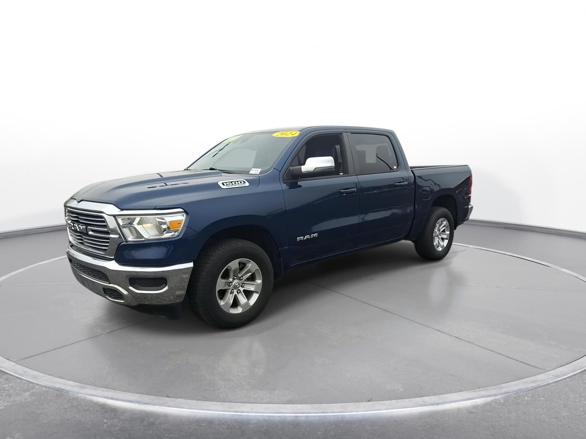 2024 RAM 1500 Laramie Crew Cab 4x2 57' Box