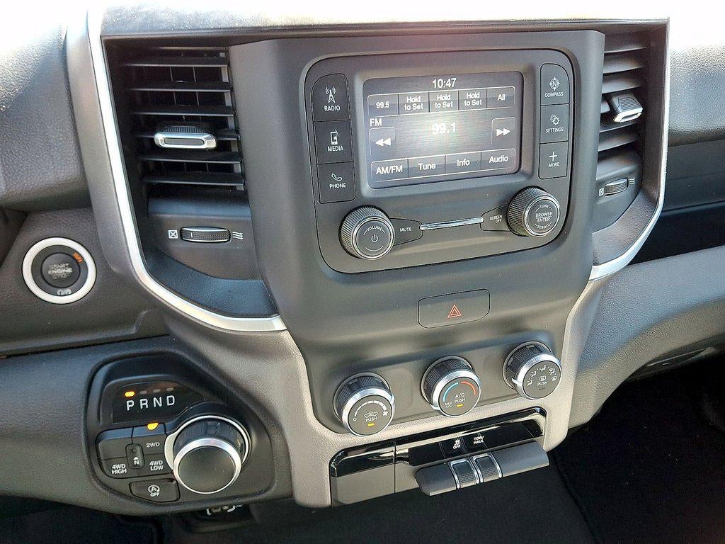 2023 RAM 1500 'Big Horn 4x4 Quad Cab 64'' Box'