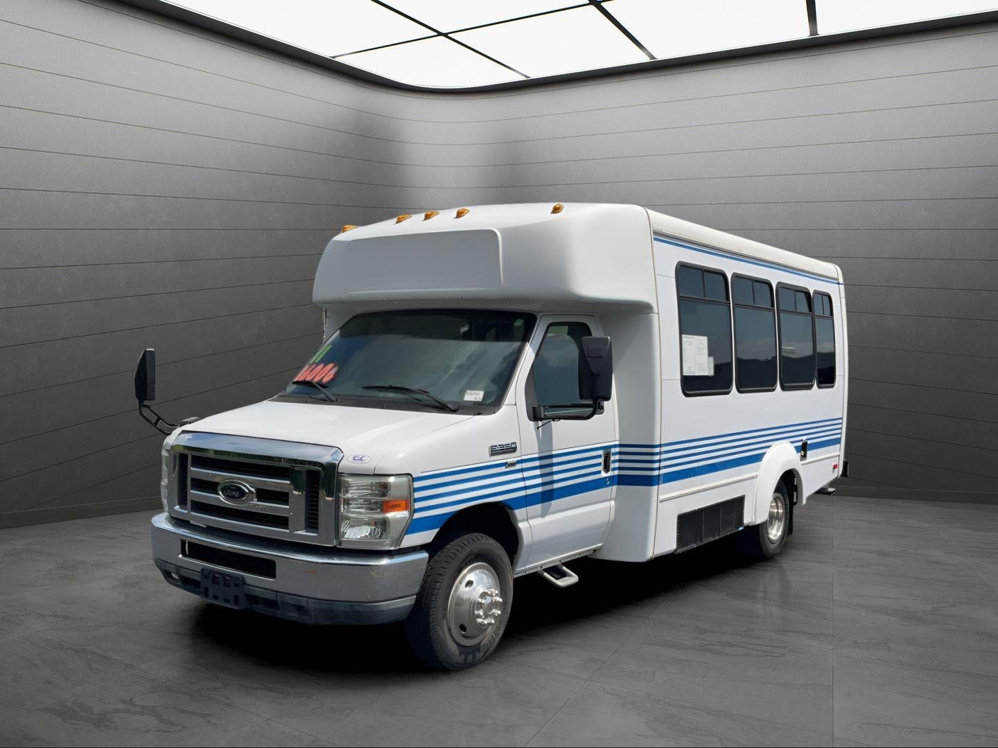 2011 Ford Econoline Commercial Cutaway Base