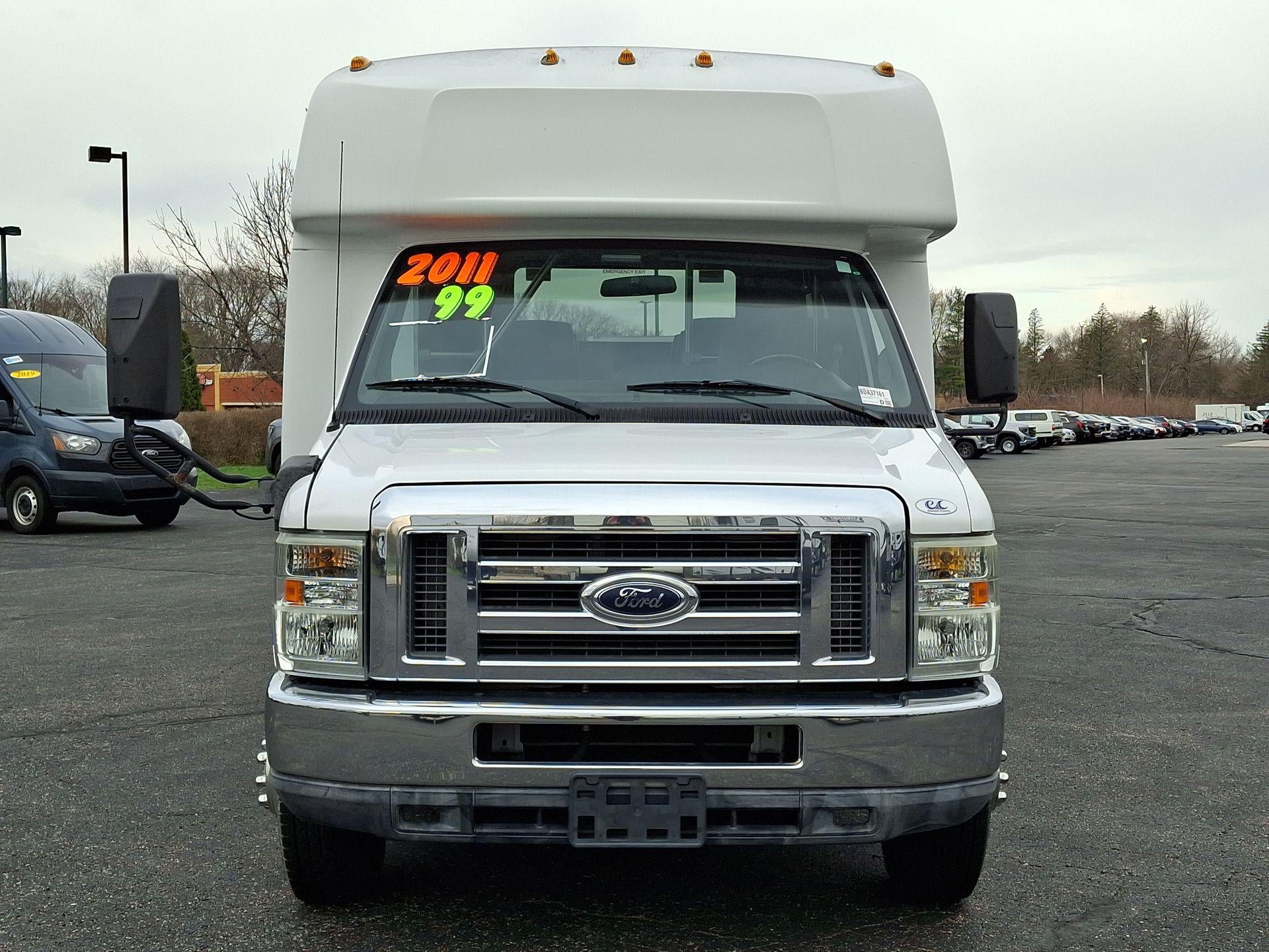 2011 Ford E-350 Cutaway Base