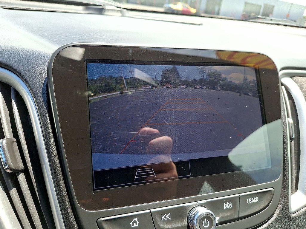2022 Chevrolet Malibu 4dr Sdn LT