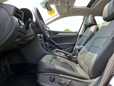 2022 Volkswagen Passat 2.0T SE Auto