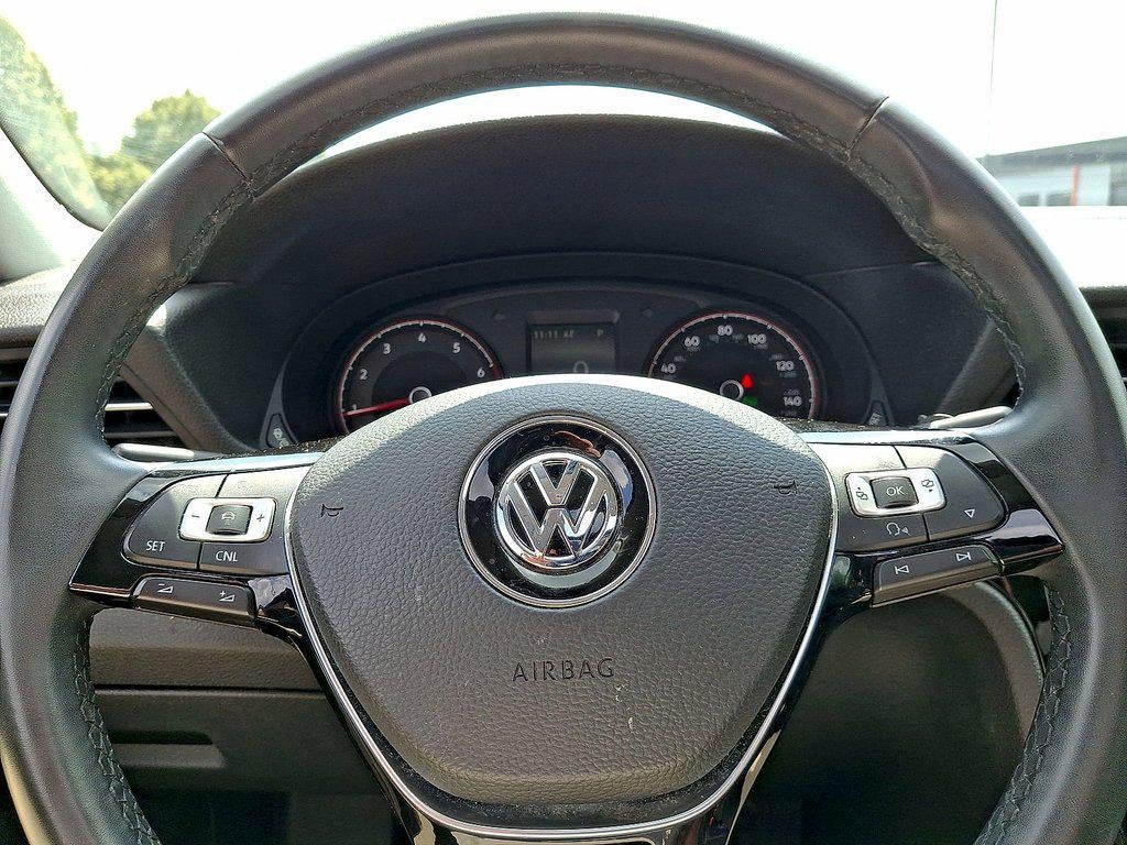 2022 Volkswagen Passat 2.0T SE Auto