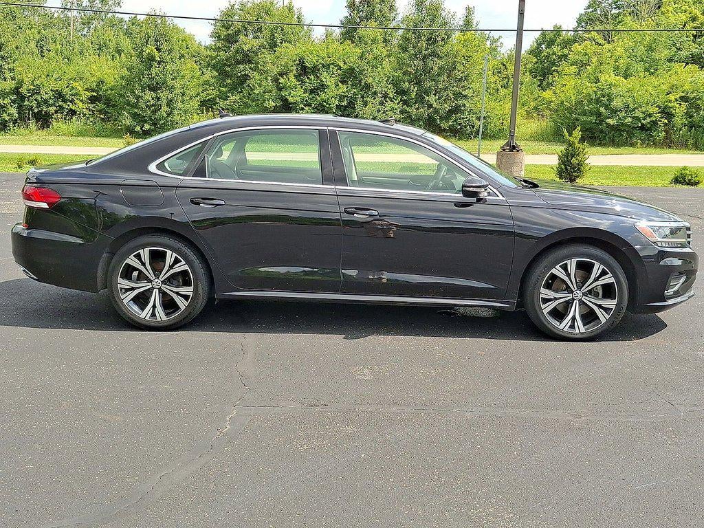 2022 Volkswagen Passat 2.0T SE Auto