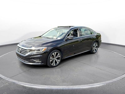 2022 Volkswagen Passat 2.0T SE Auto