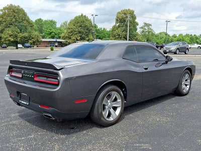 2019 Dodge Challenger SXT RWD