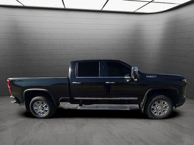 2025 Chevrolet Silverado 2500Hd '4WD Crew Cab 159'' High Country'