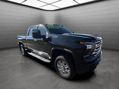 2025 Chevrolet Silverado 2500Hd '4WD Crew Cab 159'' High Country'