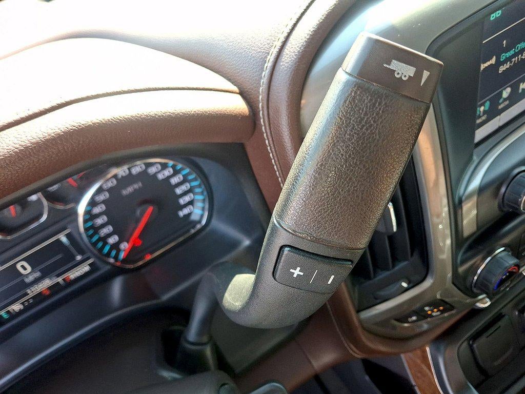 2016 Chevrolet Silverado 1500 '4WD Crew Cab 153.0'' High Country'