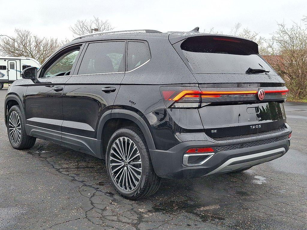 2025 Volkswagen Taos SE FWD