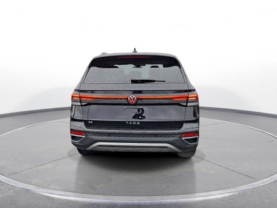 2025 Volkswagen Taos SE FWD