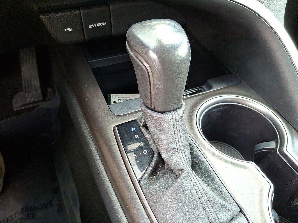 2024 Toyota Camry SE Auto (Natl)