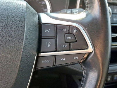 2022 Toyota Highlander Hybrid LE AWD (Natl)