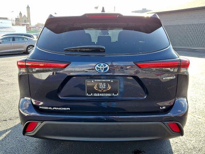 2022 Toyota Highlander Hybrid LE AWD (Natl)