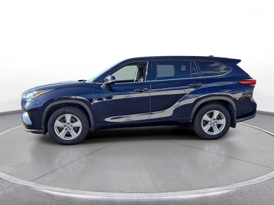 2022 Toyota Highlander Hybrid LE AWD (Natl)