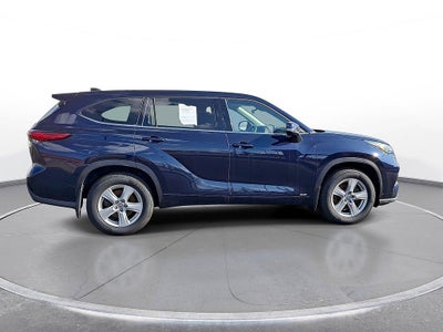 2022 Toyota Highlander Hybrid LE AWD (Natl)