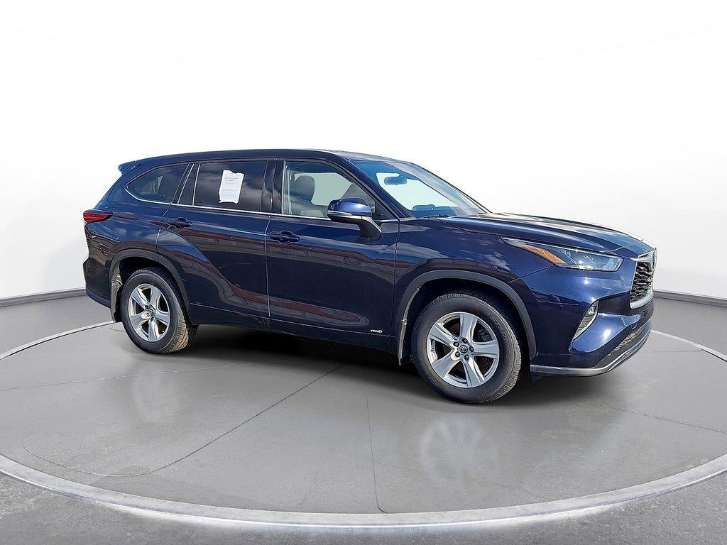 2022 Toyota Highlander Hybrid LE AWD (Natl)