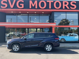 2022 Toyota Highlander Hybrid LE AWD (Natl)
