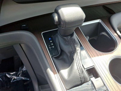 2023 Toyota Sienna LE FWD 8-Passenger (Natl)