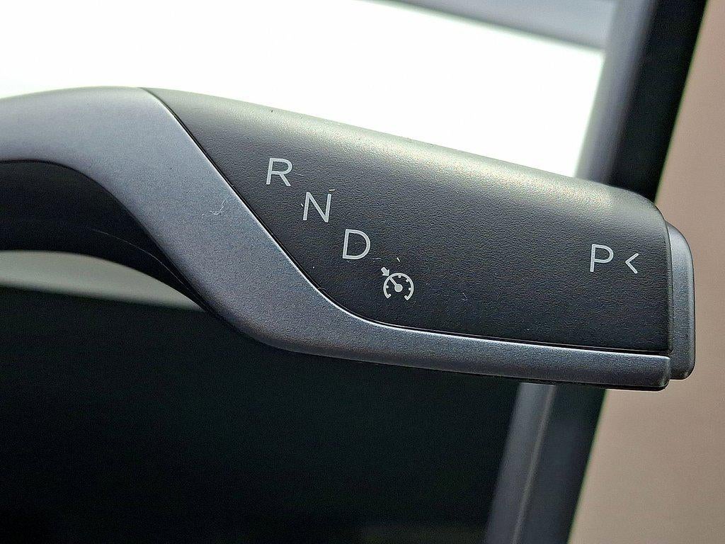 2023 Tesla Model 3 RWD