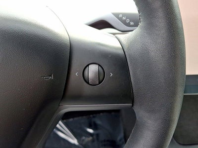2023 Tesla Model 3 RWD