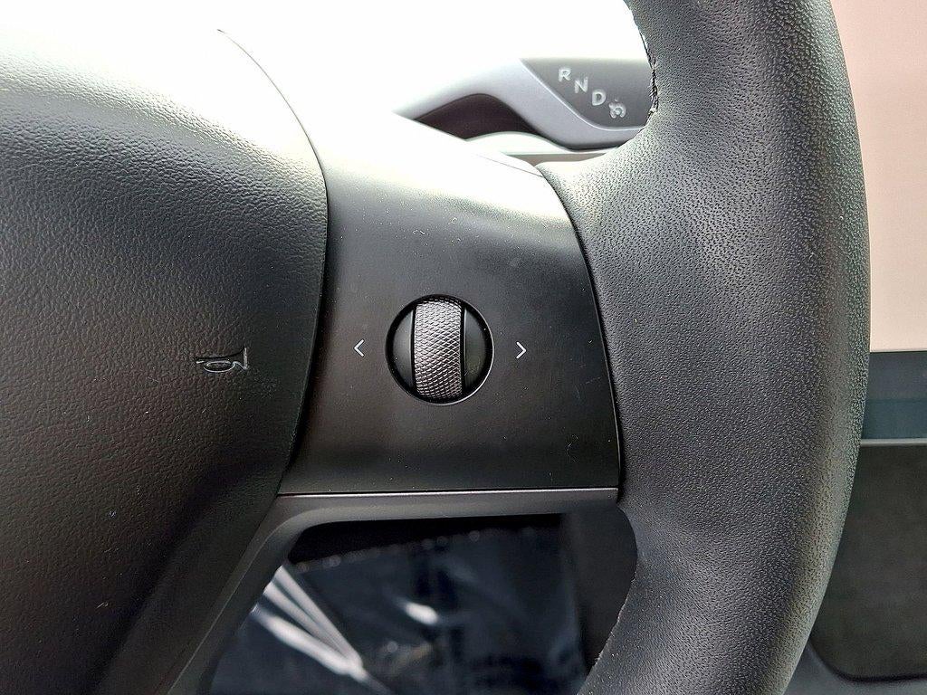 2023 Tesla Model 3 RWD