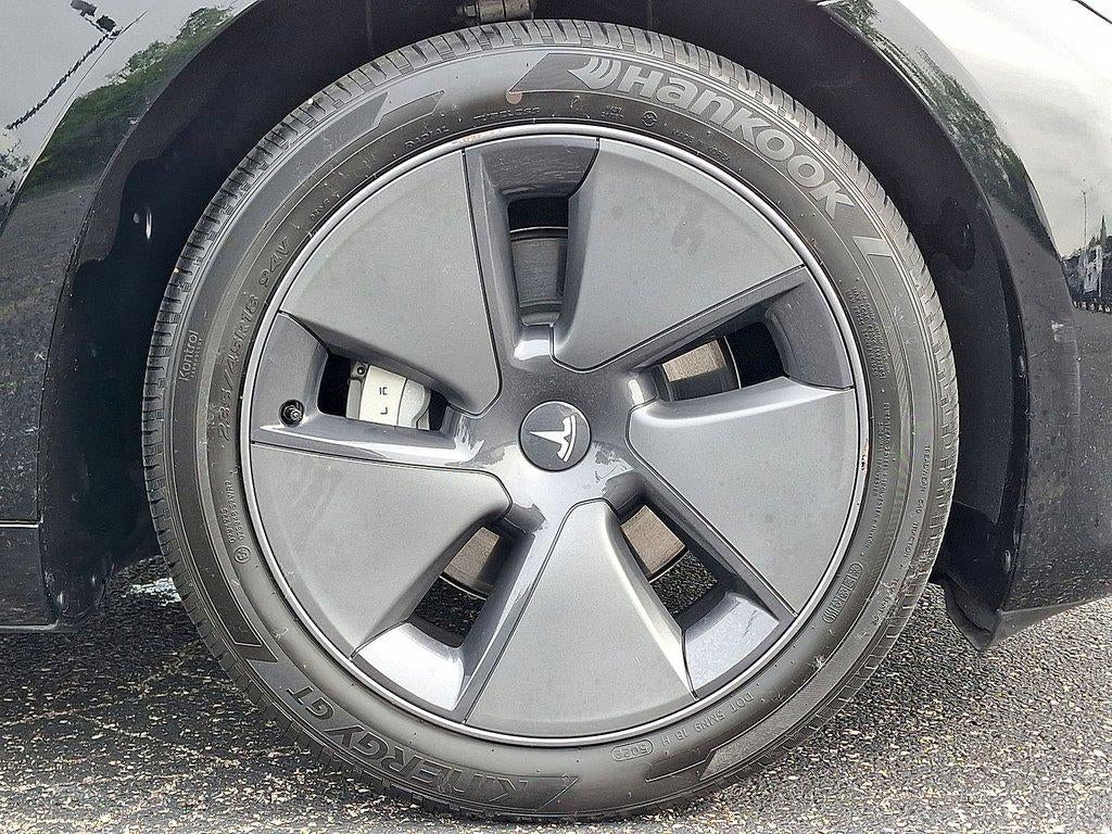 2023 Tesla Model 3 RWD