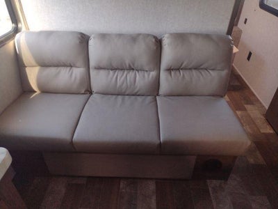 2021 East to West SILVER LAKE 27KNS Base