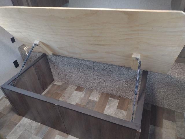 2021 East to West SILVER LAKE 27KNS Base