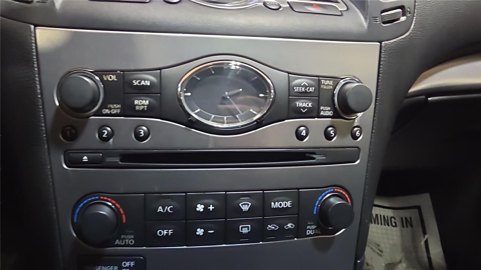 2012 INFINITI G37 Sedan x