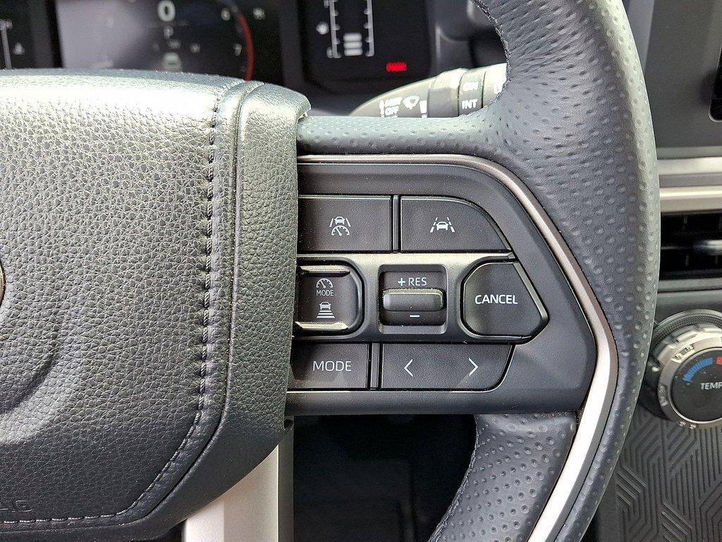 2025 Toyota 4Runner SR5 4WD (Natl)
