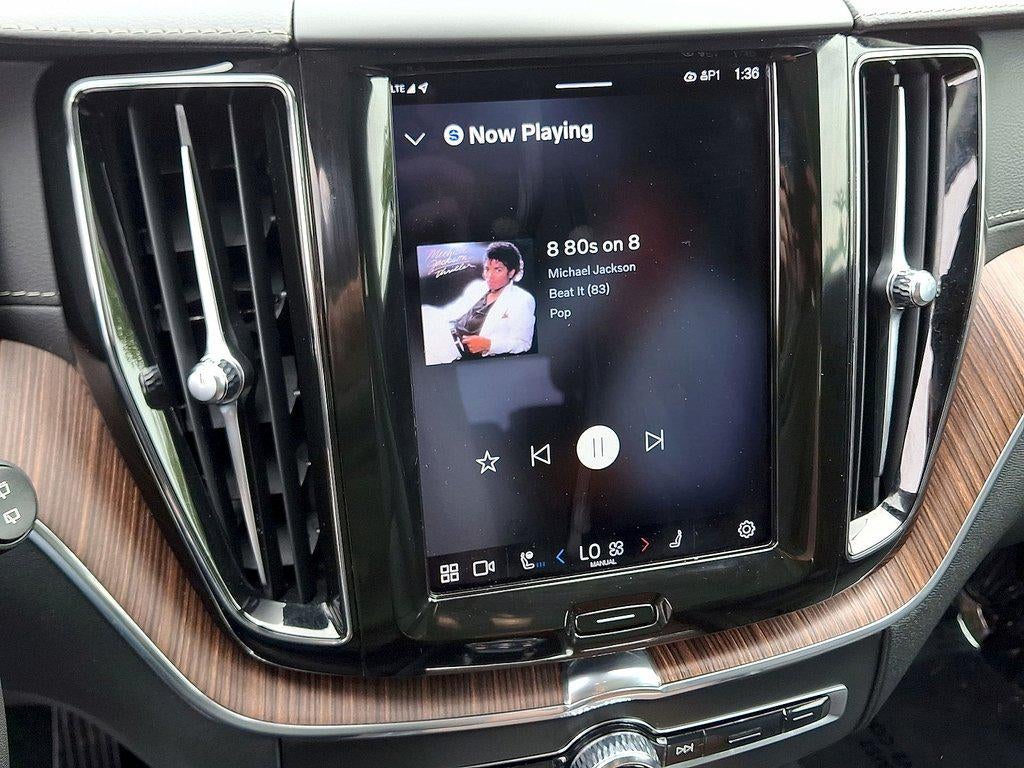 2023 Volvo Xc60 B6 AWD Ultimate Bright Theme