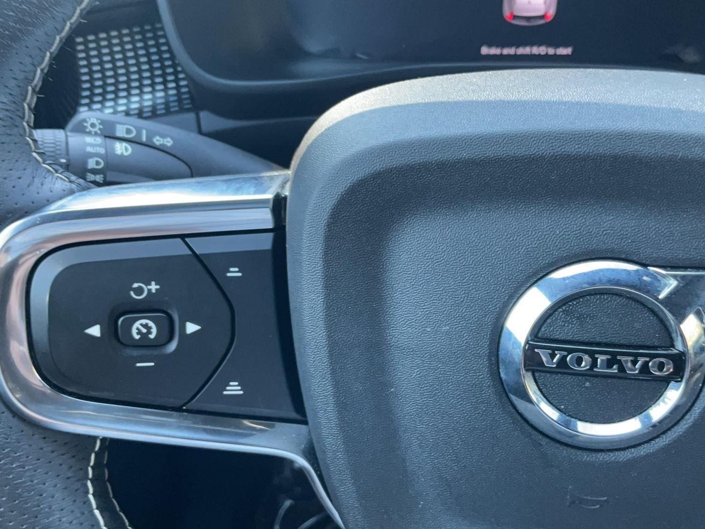 2021 Volvo XC40 Recharge P8 eAWD Pure Electric